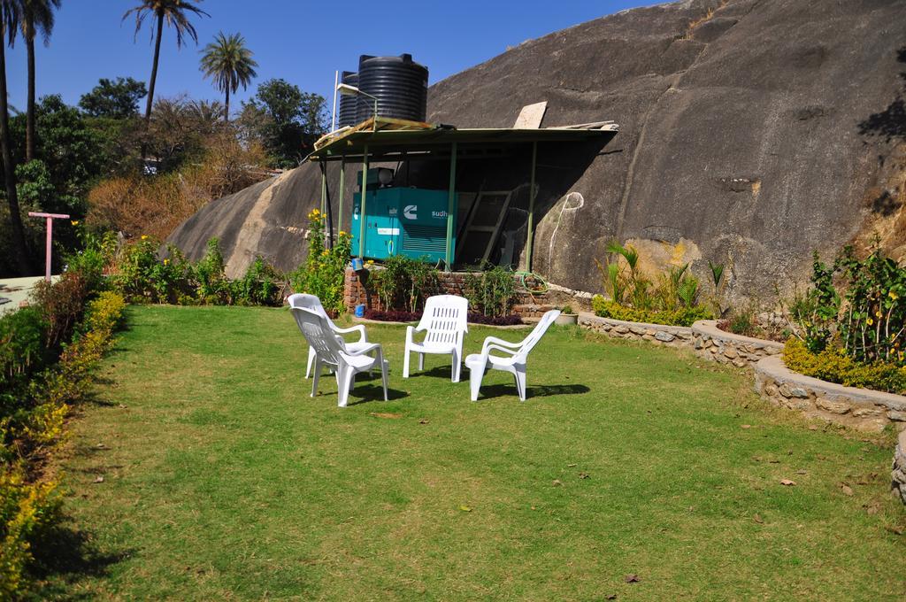 Hotel Oasis Mount Abu Dış mekan fotoğraf