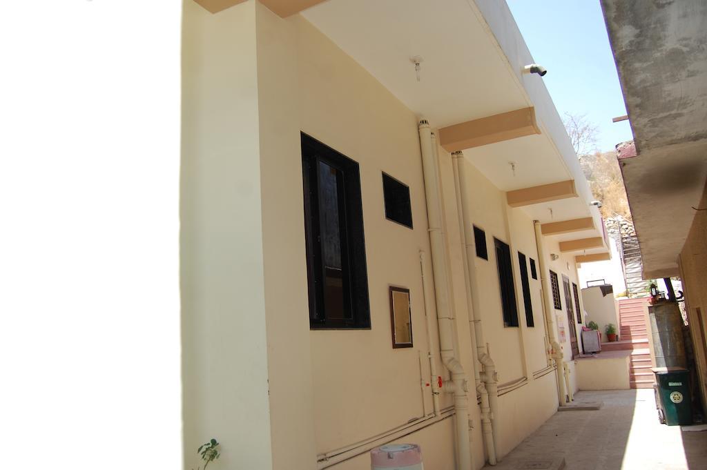 Hotel Oasis Mount Abu Dış mekan fotoğraf